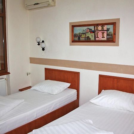 Hotel T23 Iasi Exterior photo