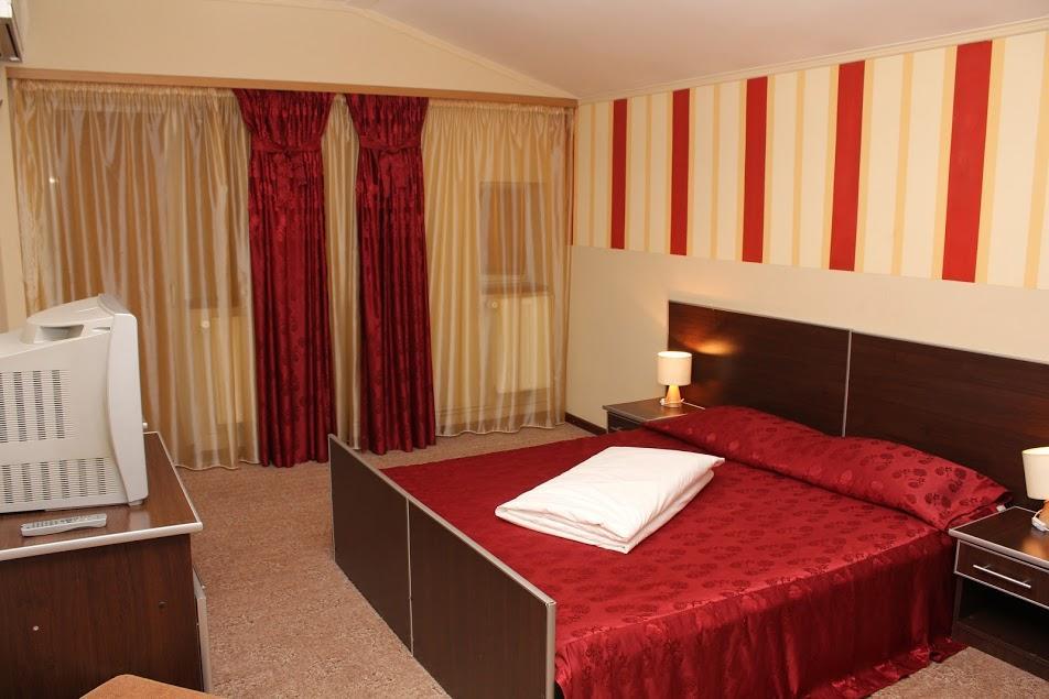 Hotel T23 Iasi Exterior photo