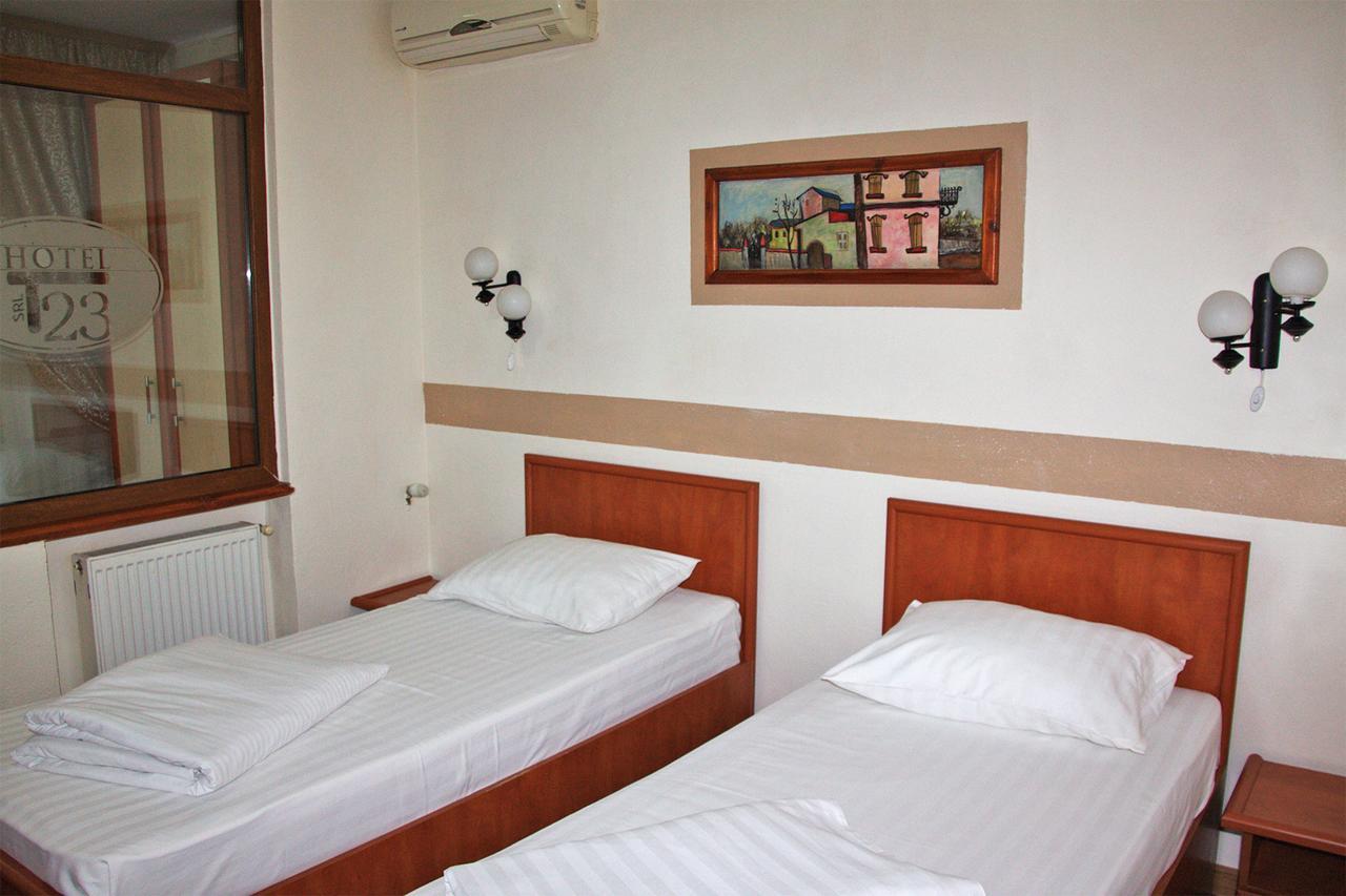 Hotel T23 Iasi Exterior photo